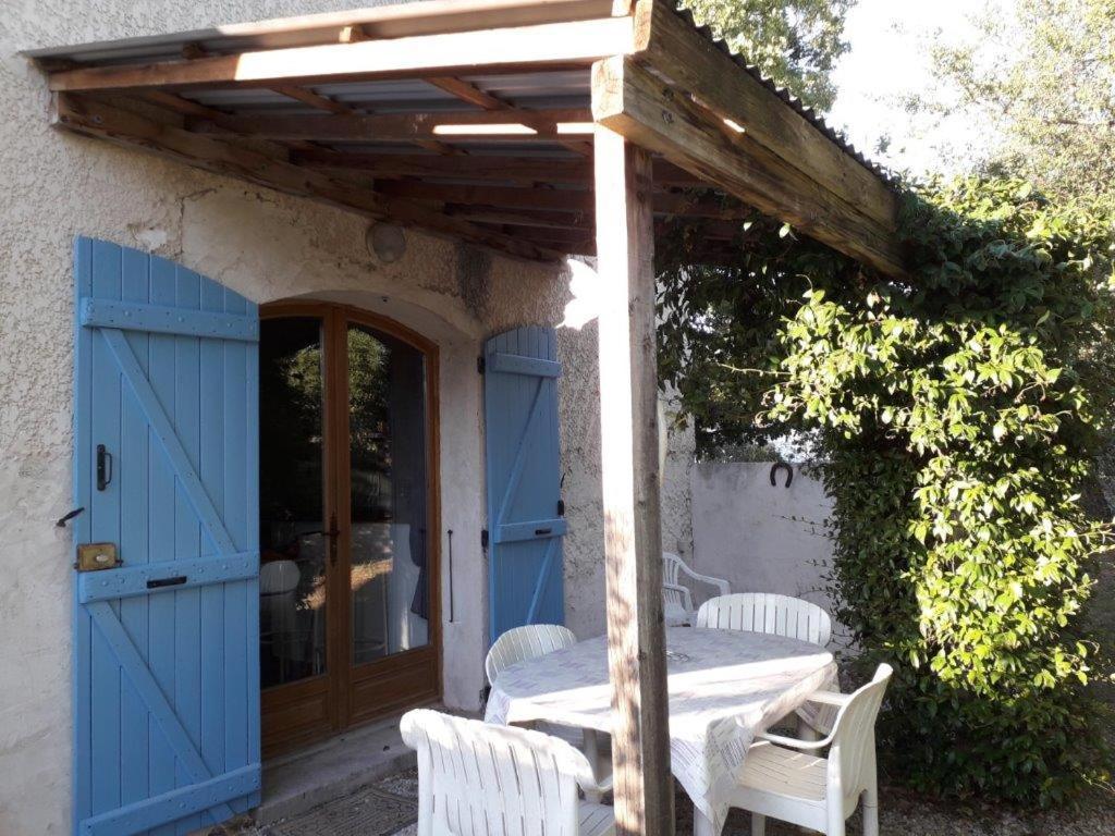 Apartament Chez Betty Le Luc Zewnętrze zdjęcie