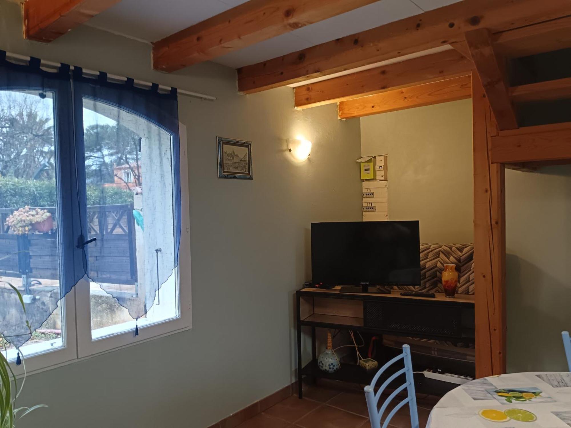 Apartament Chez Betty Le Luc Zewnętrze zdjęcie